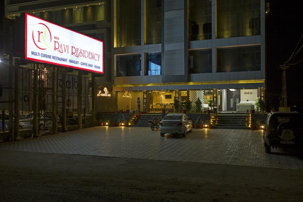 Ravi Residency Hotell Morbi Eksteriør bilde
