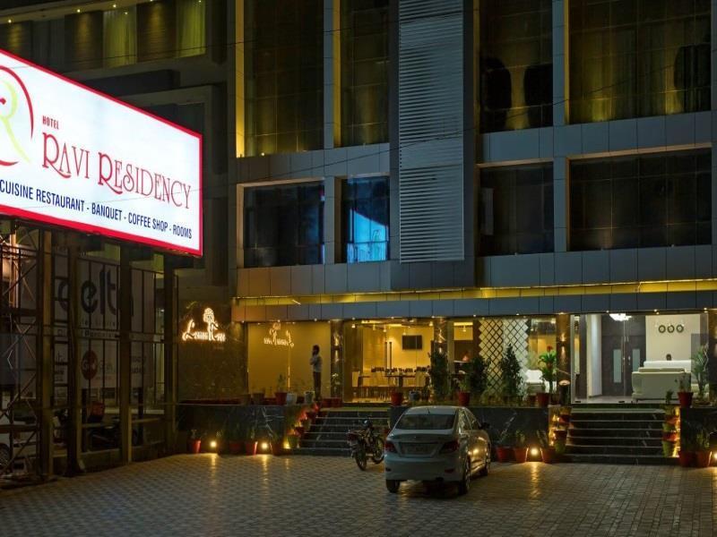 Ravi Residency Hotell Morbi Eksteriør bilde